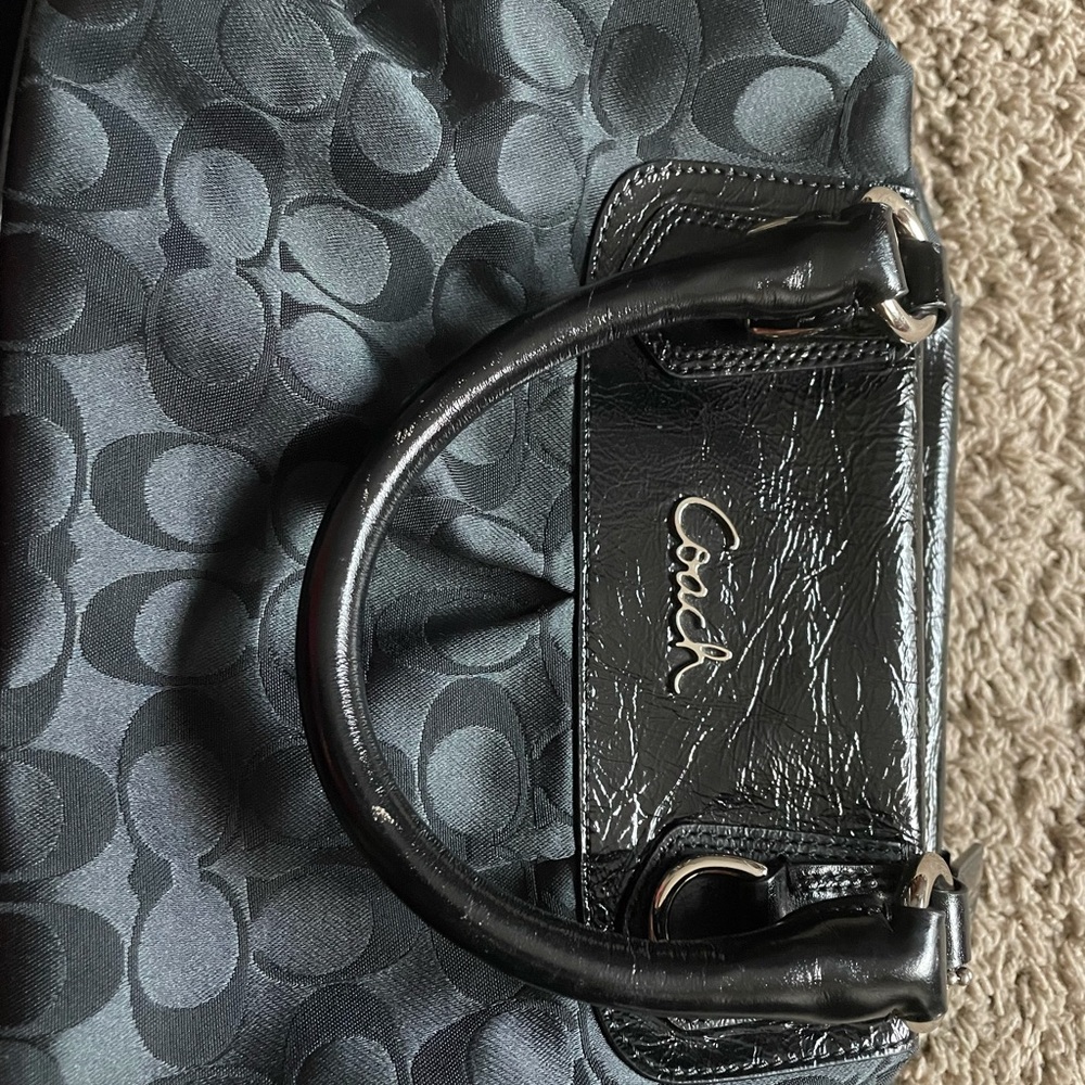 Coach - Picture 9 of 11